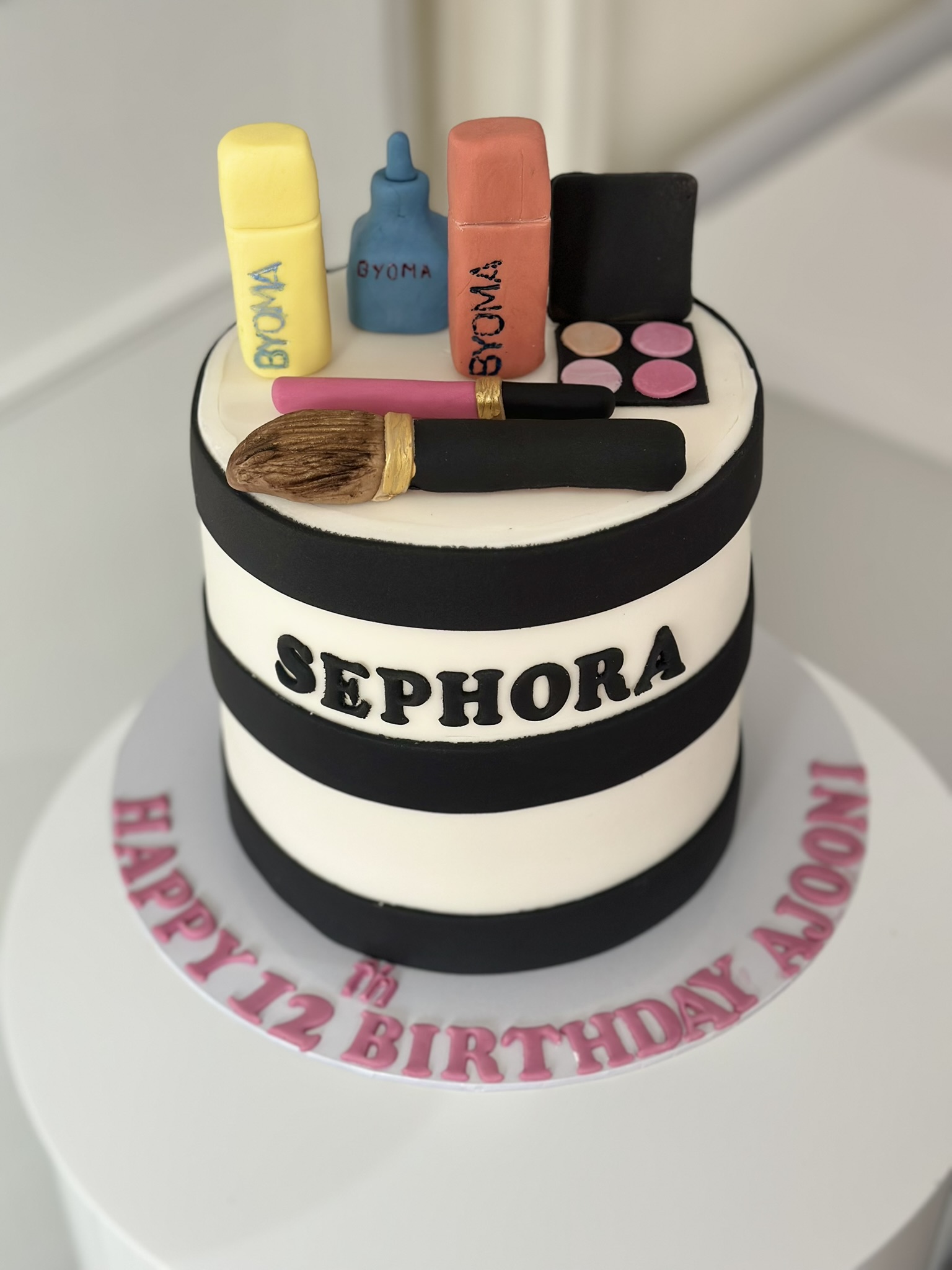 Ajooni 12th birthday Sephora makeup cake